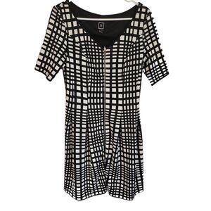 RM LL Black and White Dress Full Zip down the front Size 6